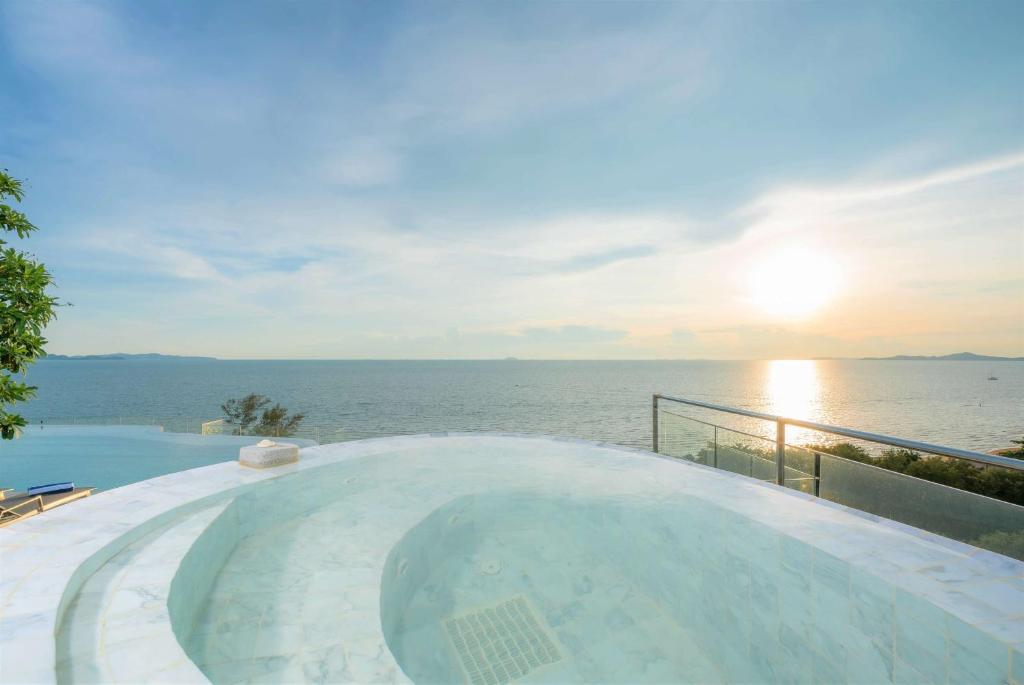 Bayphere Hotel Pattaya Ban Nong Hin  외부 사진