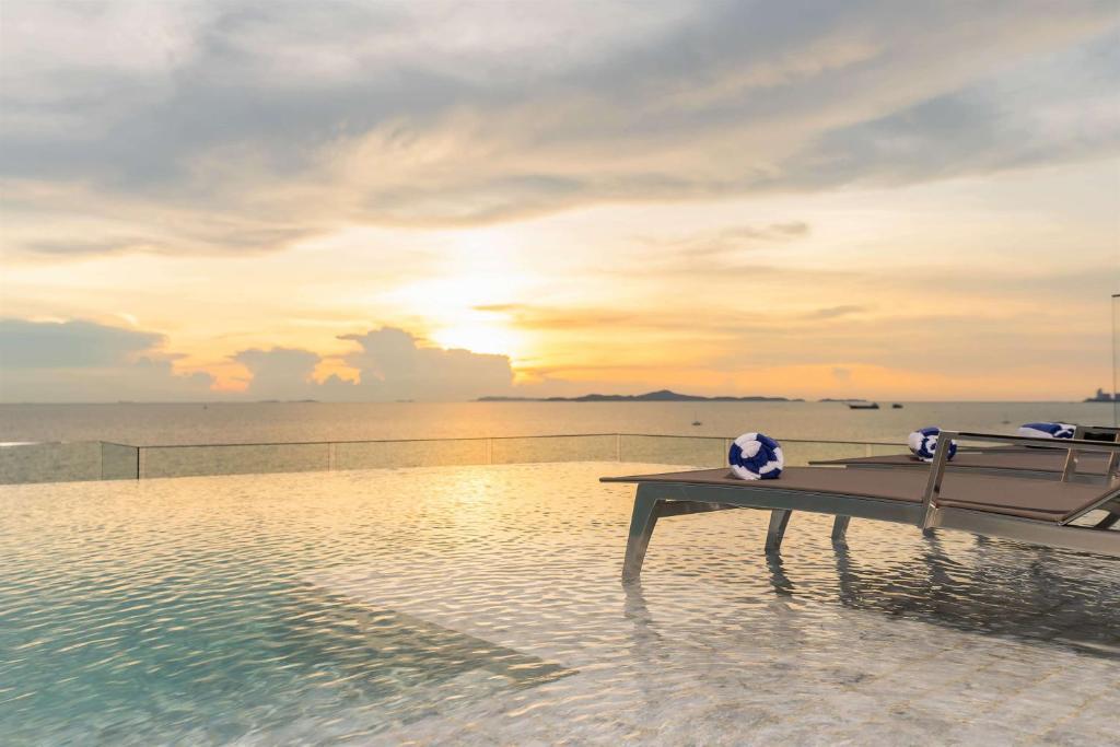 Bayphere Hotel Pattaya Ban Nong Hin  외부 사진